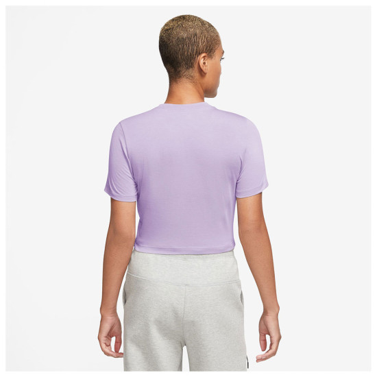 Nike Γυναικεία κοντομάνικη μπλούζα Sportswear Essential Slim Cropped Tee